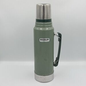 Stanley Classic Vacuum Thermos with Screw-on Cup 1.1QT Hammertone Green